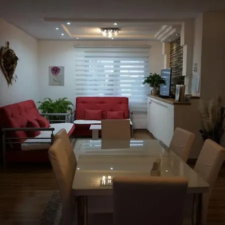 شقة Apartman Volijak يايتشه