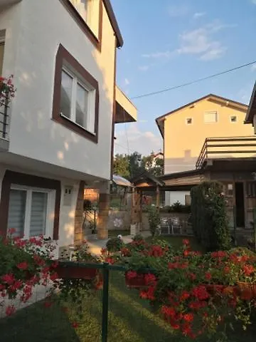 아파트 Apartman Volijak